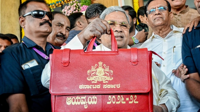 Visionary and Welfare-Centric: CM Siddaramaiah Unveils ₹4.48 Lakh Crore ‘11G’ Roadmap for Karnataka