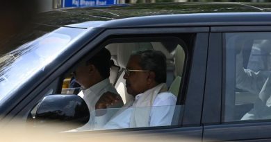 Siddaramaiah Resigns as Karnataka CM: End of an Era as DK Shivakumar Poised to Take Over Siddaramaiah Resigns as Karnataka CM: End of an Era as DK Shivakumar Poised to Take Over